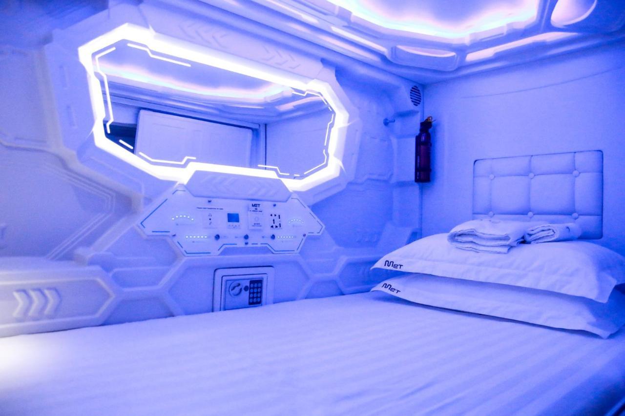 Met A Space Pod At Arab Street Σιγκαπούρη Εξωτερικό φωτογραφία