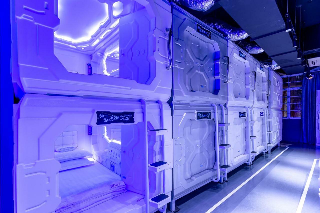 Met A Space Pod At Arab Street Σιγκαπούρη Εξωτερικό φωτογραφία
