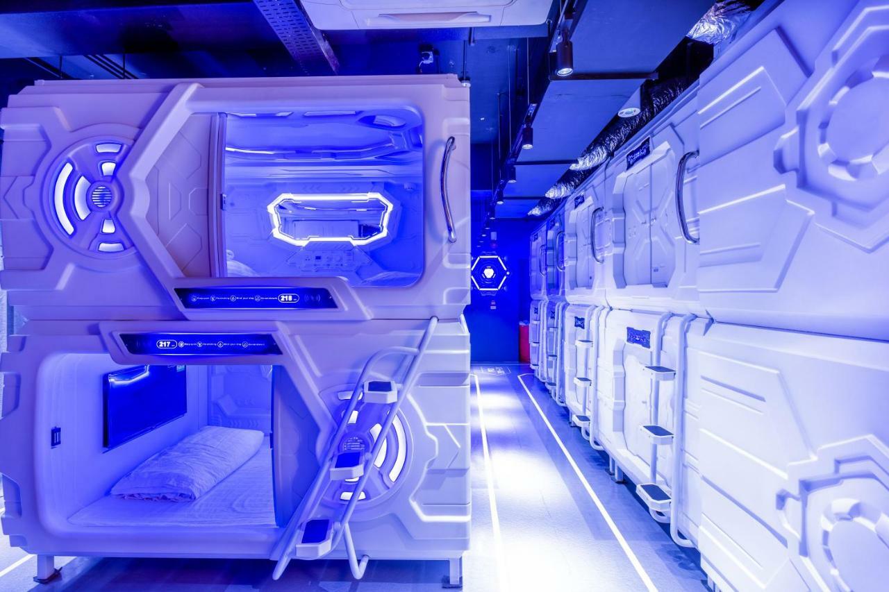 Met A Space Pod At Arab Street Σιγκαπούρη Εξωτερικό φωτογραφία
