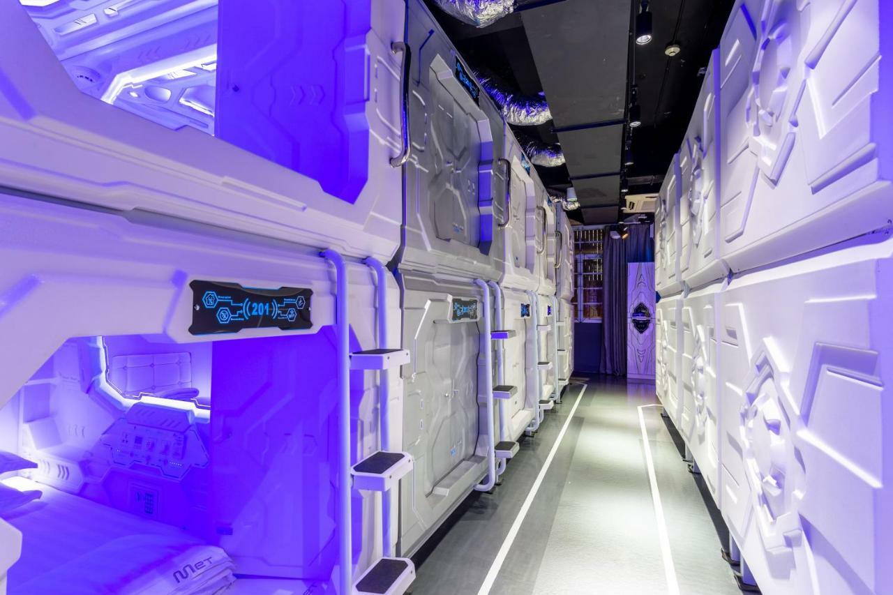 Met A Space Pod At Arab Street Σιγκαπούρη Εξωτερικό φωτογραφία